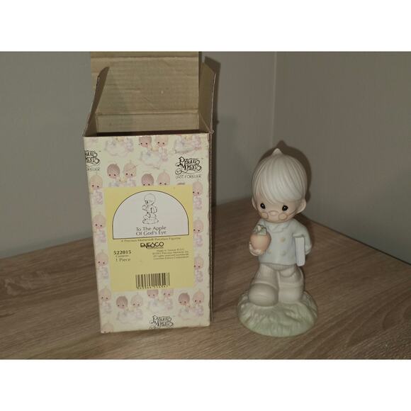 Precious Moments “To the Apple of God’s Eye” Model #522015, Original Box 1993 - Picture 1 of 7